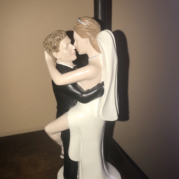 Custom Name Wedding Cake Topper – Adorning Oaks wedding cake topper
